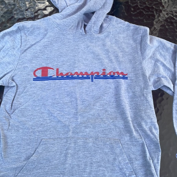 Hooded Light Weight Champion Long Sleeve Top. Size Medium - Picture 2 of 8